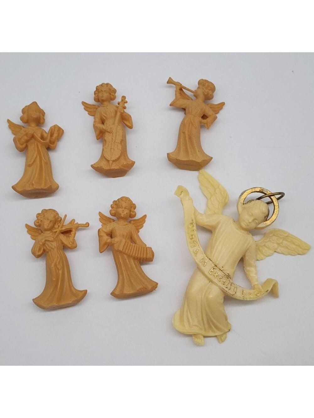 Vintage Plastic Angel Ornaments Musical Instruments Craft Embellishments Lot of - Picture 1 of 8